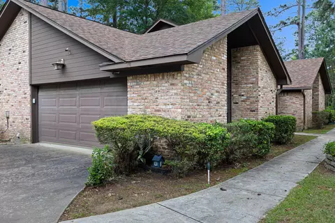 Exterior - 32 Stonegate, Longview, TX 75601 photo 2 of 7