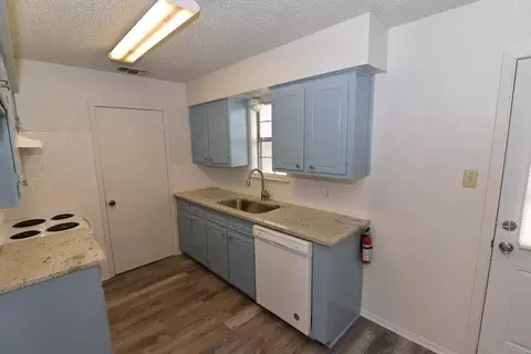 4113 Thomas, Longview, TX 75605 photo 4