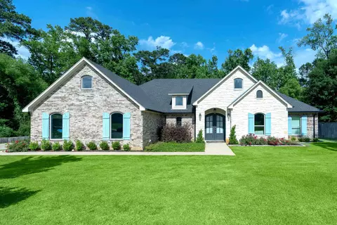 2424 Clayton St, Longview, TX 75605