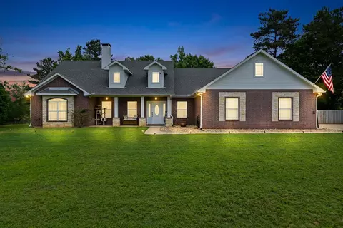 151 Tiger Lily, Diana, TX 75640