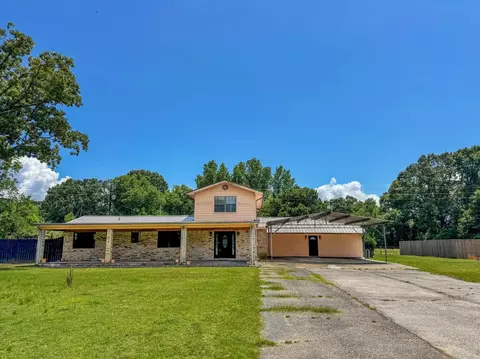 111 Cleere Woods, Avinger, TX 75630