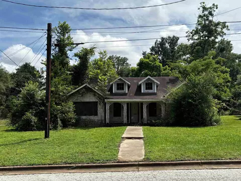 321 E Butler, Gilmer, TX 75644
