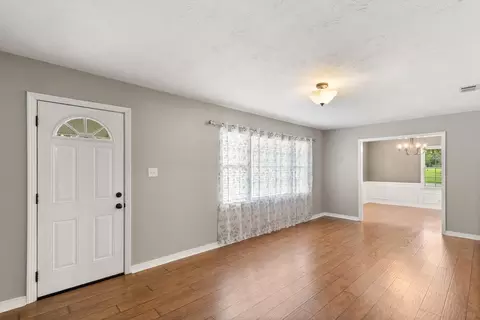 Living - 801 Park St, Gilmer, TX 75644 photo 1 of 5