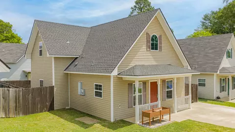 Exterior - 112 E Berkley, Longview, TX 75604 photo 3 of 3