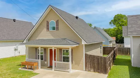 Exterior - 112 E Berkley, Longview, TX 75604 photo 2 of 3