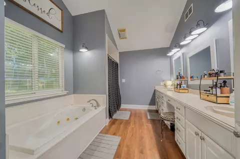 Bath - 176 Golf Rd, Gilmer, TX 75645 photo 1 of 2