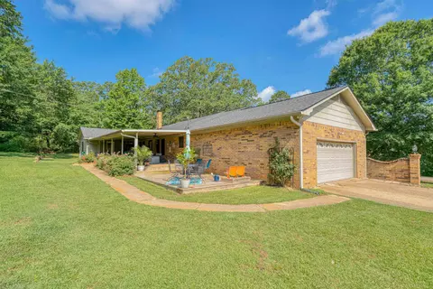 Exterior - 176 Golf Rd, Gilmer, TX 75645 photo 6 of 9
