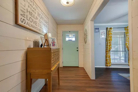 Entry Way - 176 Golf Rd, Gilmer, TX 75645 photo 1 of 3