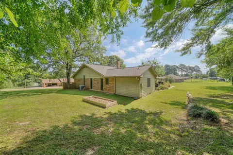 Exterior - 176 Golf Rd, Gilmer, TX 75645 photo 7 of 9
