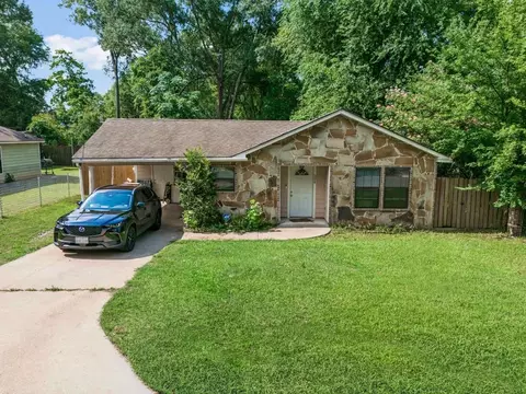 208 Richardson St, Longview, TX 75602