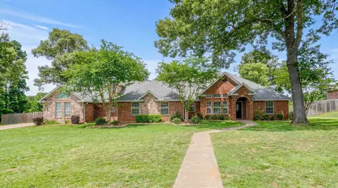 167 E Burton, Longview, TX 75603