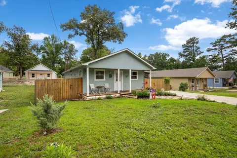 215 Hull St, Gladewater, TX 75647