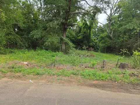 715 Pecan, Longview, TX 75601