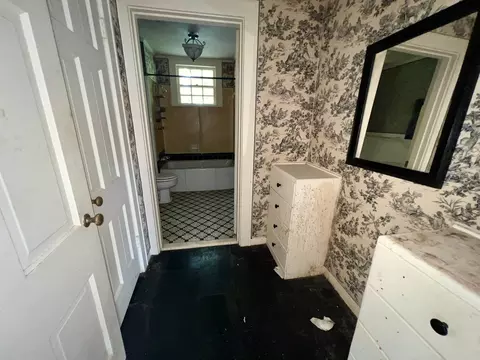 Entry Way - 509 E Young, Longview, TX 75602 photo 1 of 1