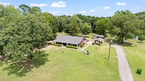 7847 Swallow Rd, Gilmer, TX 75645