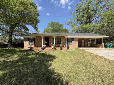 409 E Main, Omaha, TX 75571
