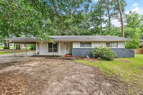 212 Greenwood St, Nacogdoches, TX 75964