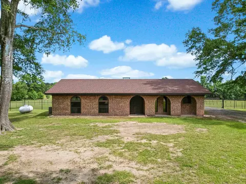 1137 Old Hwy 80, Hallsville, TX 75650