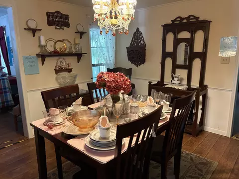 211 E Bonham, Jefferson, TX 75657 photo 13