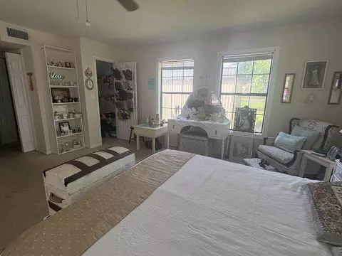 211 E Bonham, Jefferson, TX 75657 photo 8
