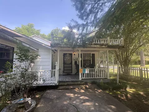 211 E Bonham, Jefferson, TX 75657