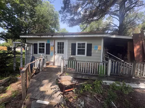 211 E Bonham, Jefferson, TX 75657 photo 16
