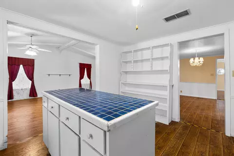 211 E Bonham, Jefferson, TX 75657 photo 30