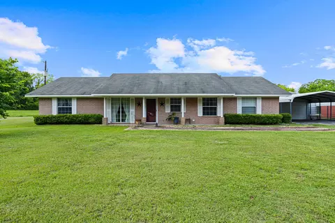 7422 Pacal Rd, Gilmer, TX 75645
