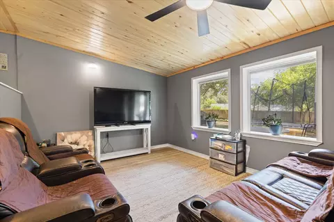 Living - 28 Rambling Rd, Longview, TX 75604 photo 4 of 5