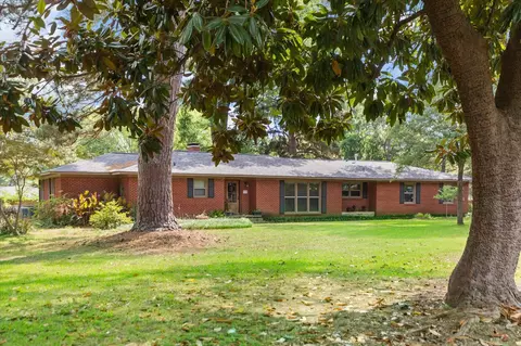 Exterior - 28 Rambling Rd, Longview, TX 75604 photo 11 of 13