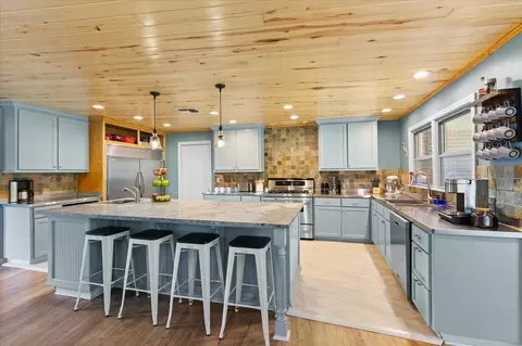 Kitchen - 28 Rambling Rd, Longview, TX 75604 photo 1 of 8