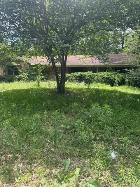 411 N Glencrest, White Oak, TX 75693
