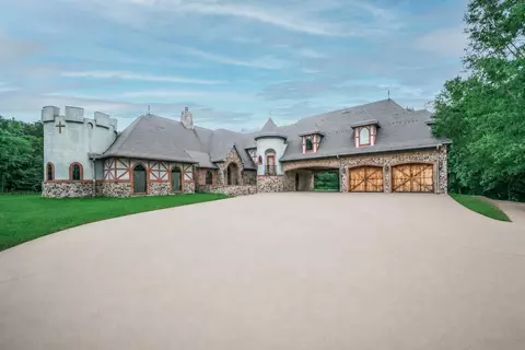 4721 Bobwhite Rd, Gilmer, TX 75645