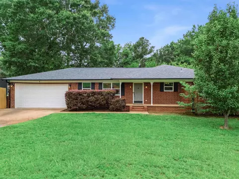 2715 Lori Ln, Longview, TX 75605