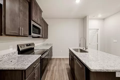 Kitchen - 514 Ranier, Longview, TX 75604 photo 3 of 3