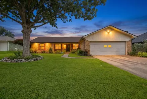 1915 Castlegate, Henderson, TX 75654