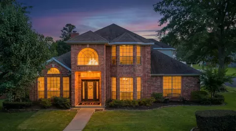 1500 Kiowa Ct, Longview, TX 75605