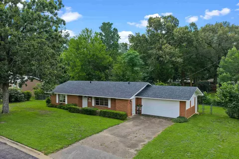 612 Leach St, Kilgore, TX 75662