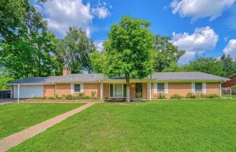 716 Kay Dr, Longview, TX 75601