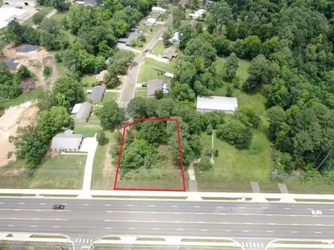 701 W Harrison Rd, Longview, TX 75604 photo 4