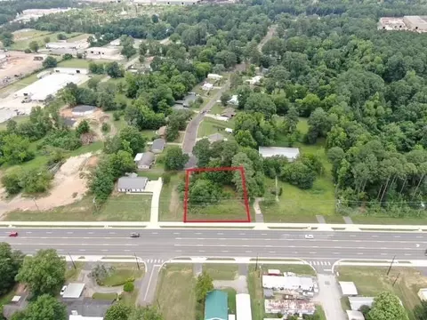 701 W Harrison Rd, Longview, TX 75604 photo 5
