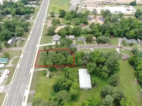 701 W Harrison Rd, Longview, TX 75604 photo 3
