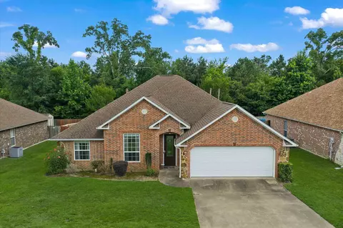 4406 Red Oak Trl, Longview, TX 75604