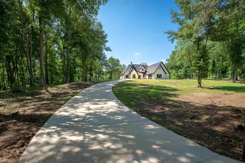 3097 Keasler Rd, Longview, TX 75605