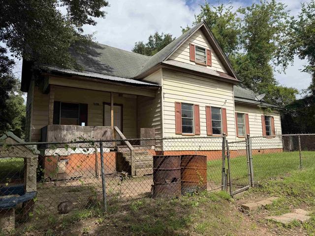 1001 Twyman, Marshall, TX 75670