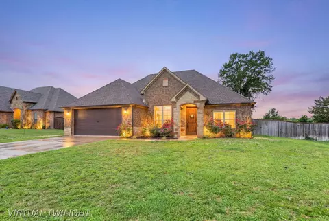 230 Saddle Brook Cir, Hallsville, TX 75650