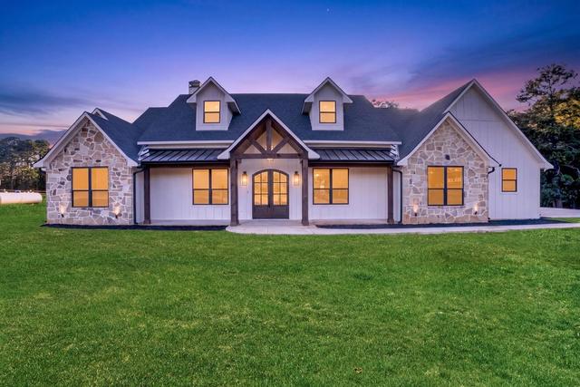 2388 Lansing Switch Rd, Longview, TX 75602