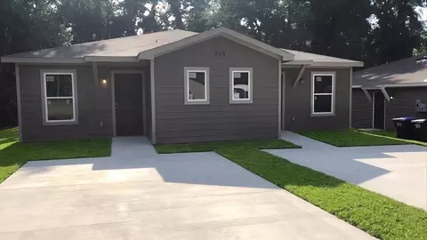 408 S 12th St, Longview, TX 75602