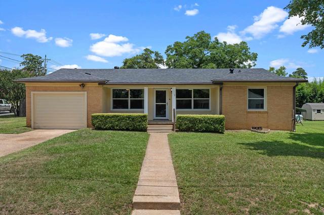 1306 Jones St, Henderson, TX 75654