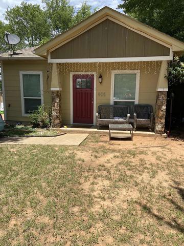 905 Wilson, Longview, TX 75601